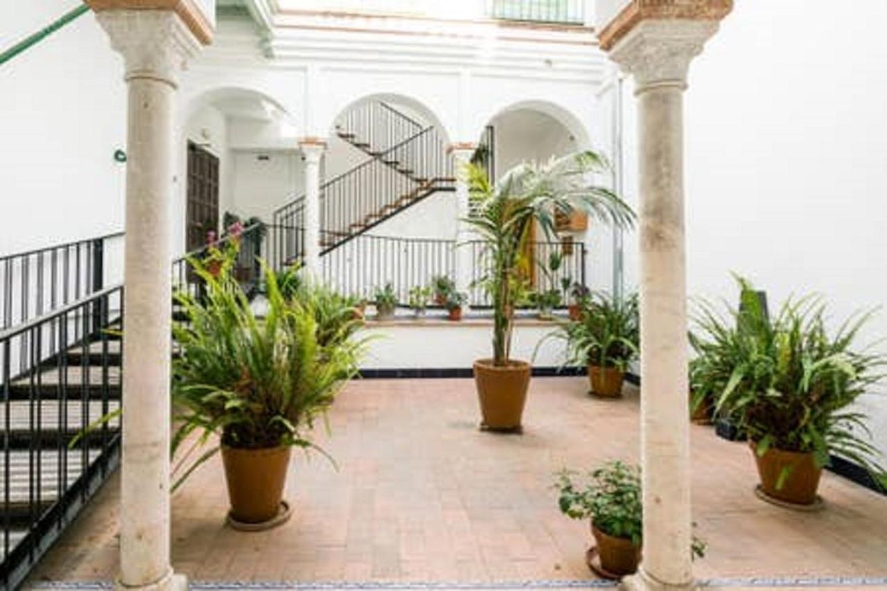 Sevilla Triana Plaza del Altozano Exterior foto